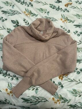 Alo Women's Turtleneck Sweater - Dusty Rose